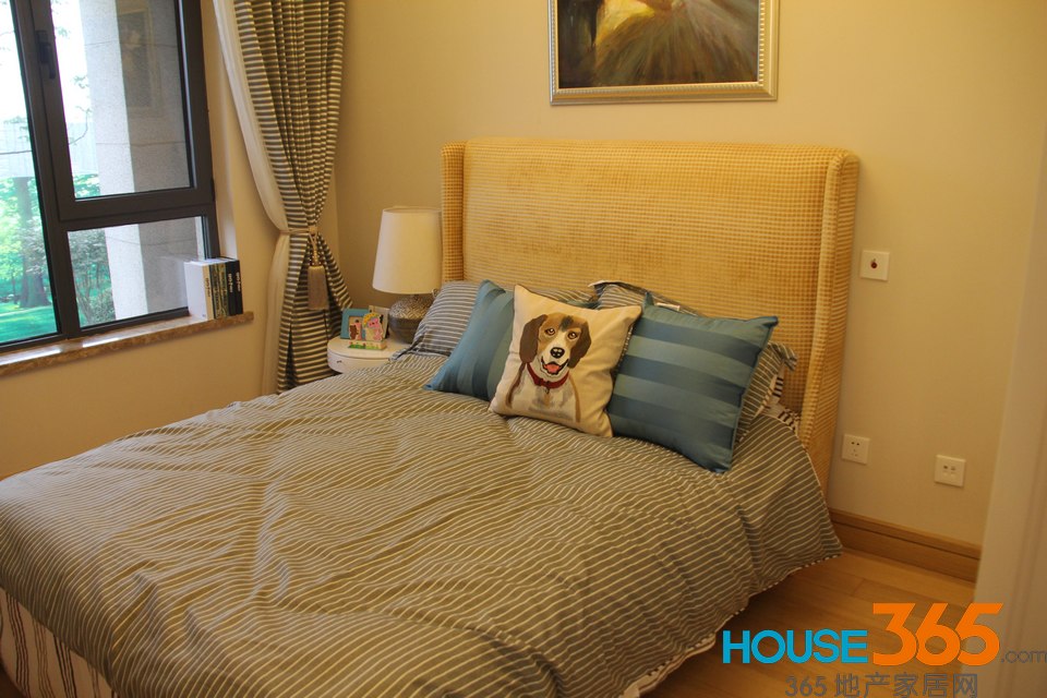 五矿崇文金城:95平米3+1复式样板间全解析-南