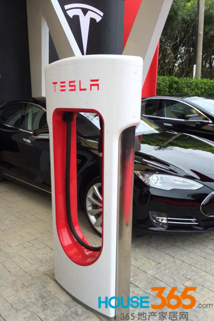 图|南京首座特斯拉超级充电桩落户丰盛商汇-南