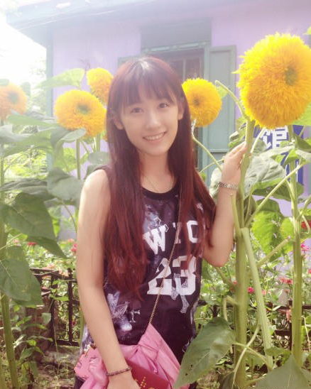 组图:<em>南京</em>女孩 复旦<em>姐妹花</em>爆红网络 清纯透了!