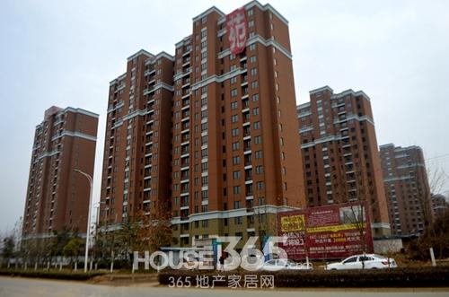 楼顶带游泳池的小别墅-书香雅苑 实景图 365地产家居网 资讯中心) 365地产家居网 滁州讯