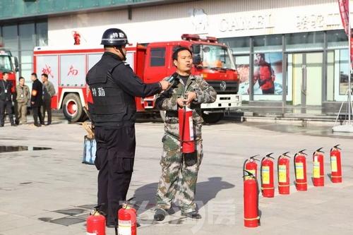 2015年西安华南城消防演练培训顺利举行-西安