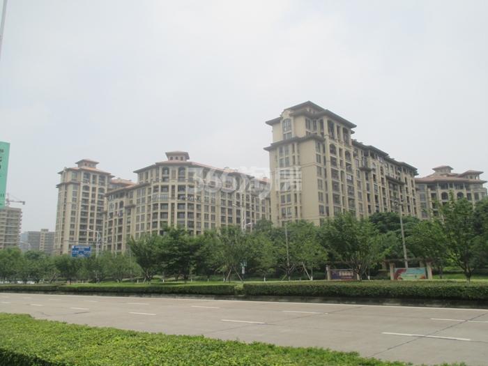绿城蓝庭小日子项目施工进程图（2015.6）
