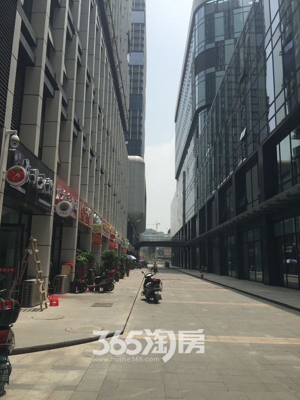 安粮城市广场商业实景