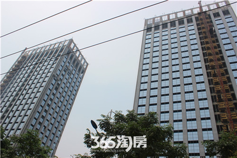 金龙国际楼栋实景图（2015.8.19）