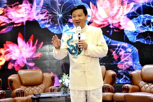 翁仁康再献莲花落