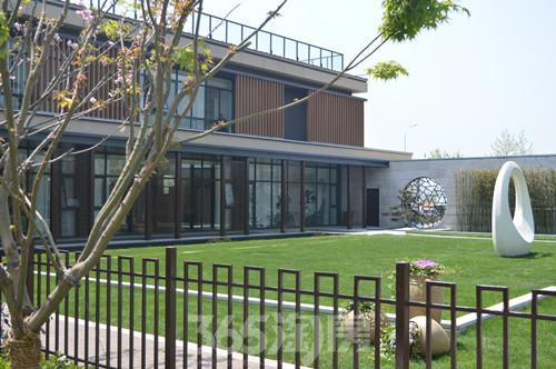 华地紫悦府营销中心实景图